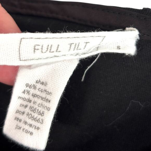 Y2K festival bustier style – perfect for summer layering - Picture 3 of 6